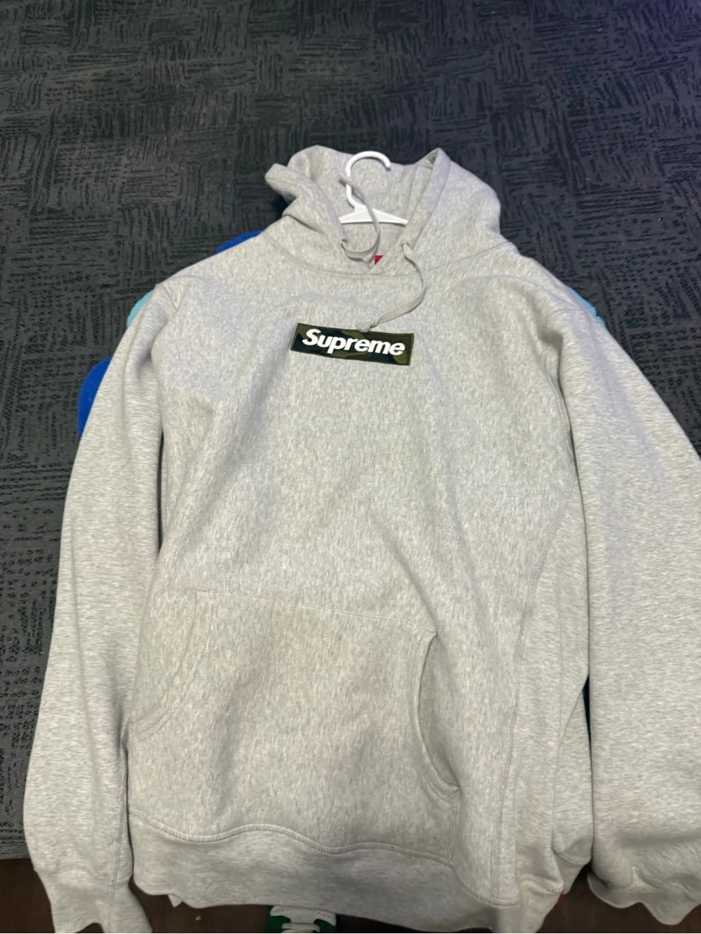 Supreme hoodie size xl men